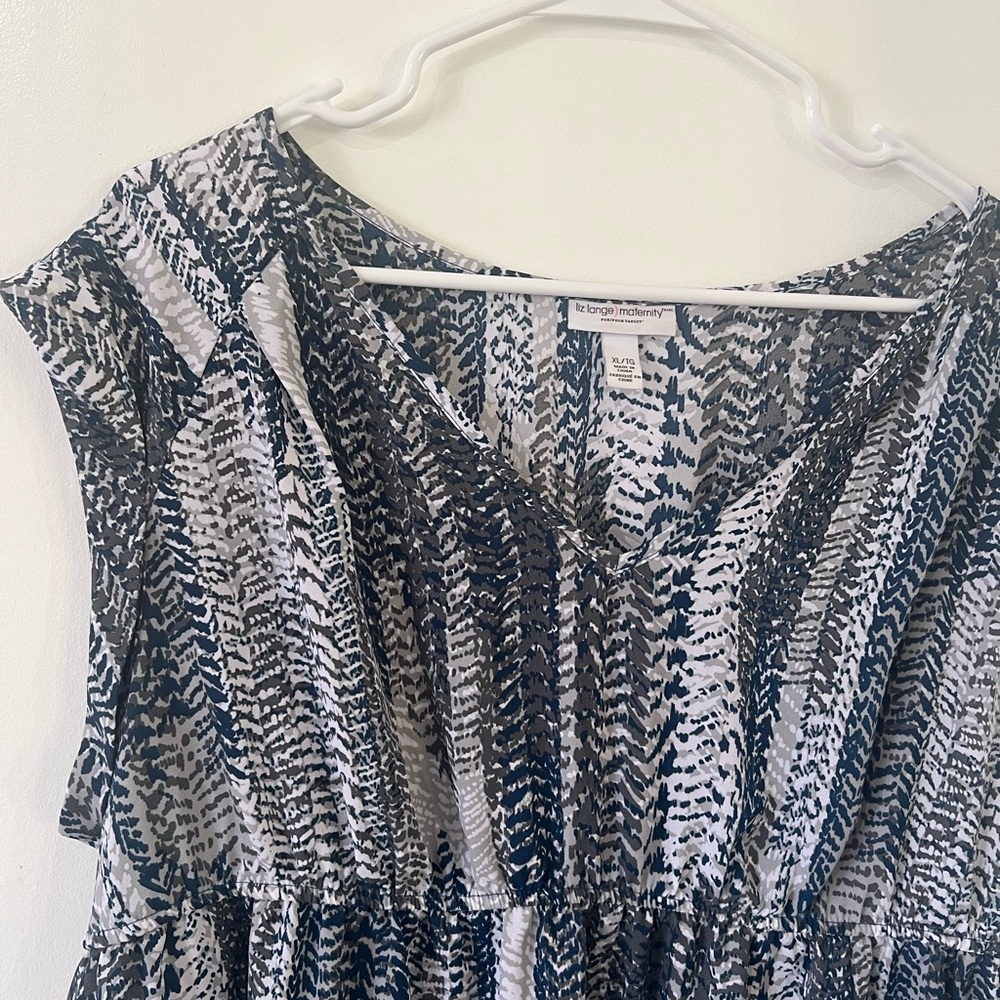 Liz Lange Maternity Blue and White Patterned Sheer top